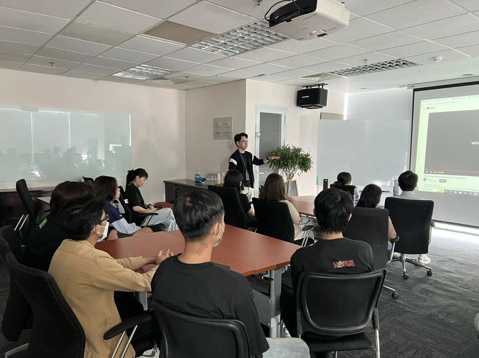 Người học nên lựa chọn Công nghệ thông tin nếu kiên trì, có khả năng tự học và không ngại xử lý lỗi